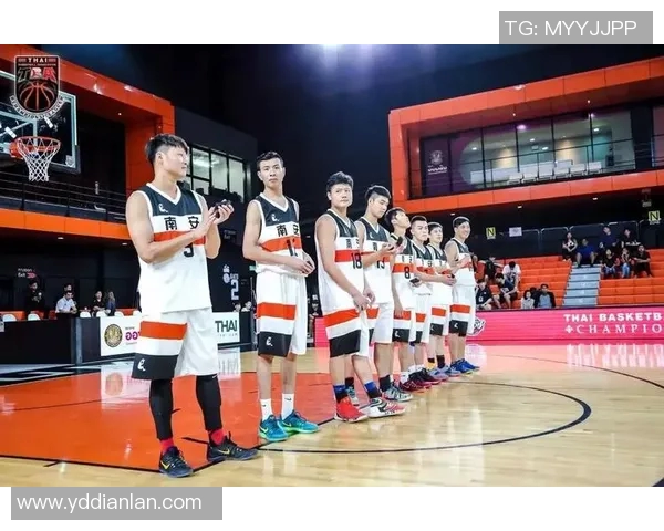 泰国篮球与足球的明星球员介绍与成就分析